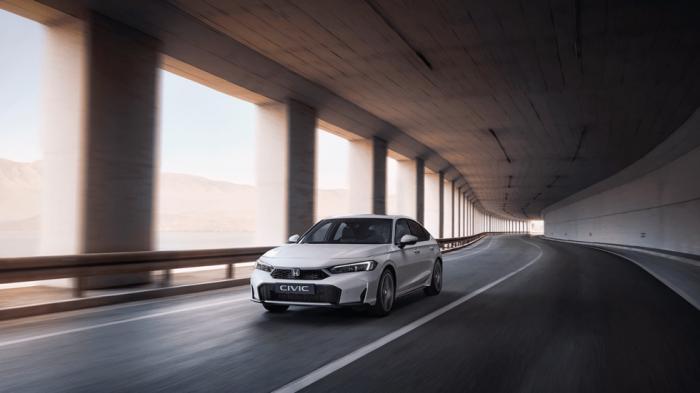 Ανανεωμένο Honda Civic e:HEV με νέα εμφάνιση και τιμές